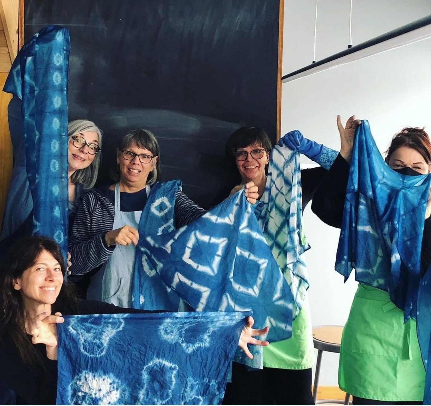Atelier d'introduction à la teinture d’indigo: se vêtir d'une plante à la couleur légendaire - 14 août 2026